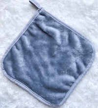 Load image into Gallery viewer, Reusable Make Up Remover Towel/Sponge
